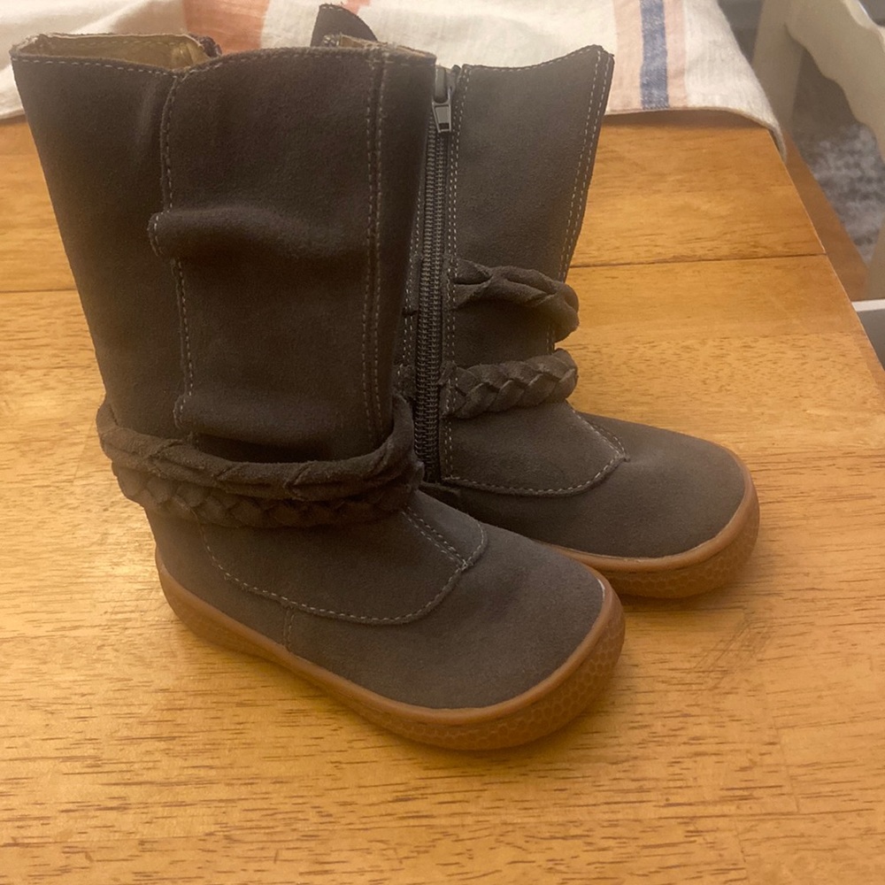 NWOT Livie and Luca Baby boots